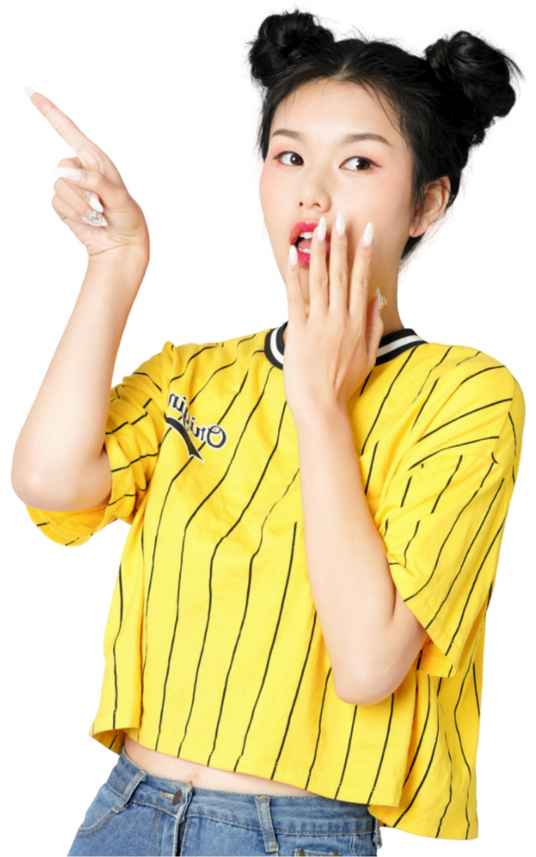 可爱丸子头女生半身像抠图
